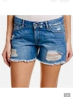 DL1961 Karlie Boyfriend Shorts in Distressed Blue Denim Women’s 27